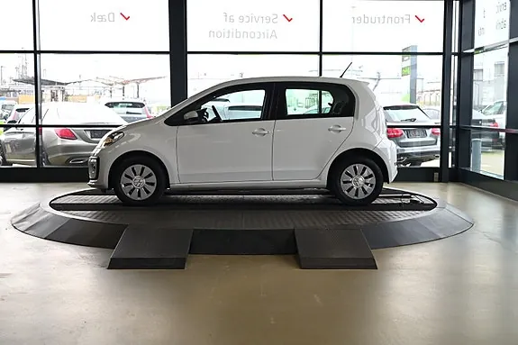 Volkswagen Up 2020 photo 2
