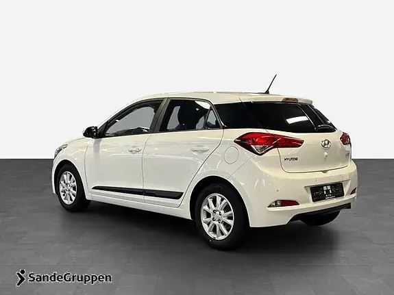 Hyundai I20 2017 photo 3