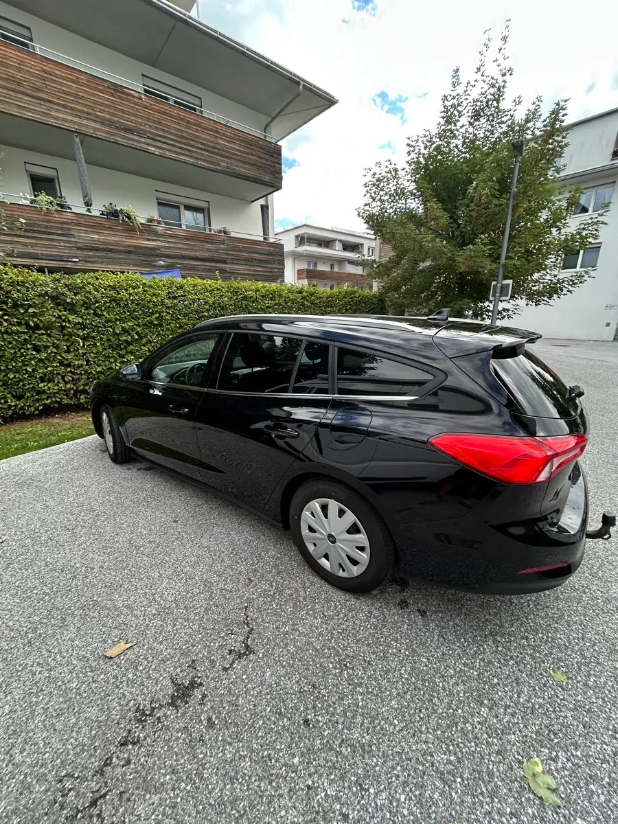 Ford Focus 2018 photo 3