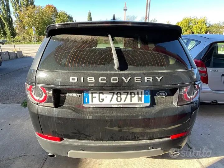 Land Rover Discovery Sport 2016 photo 5