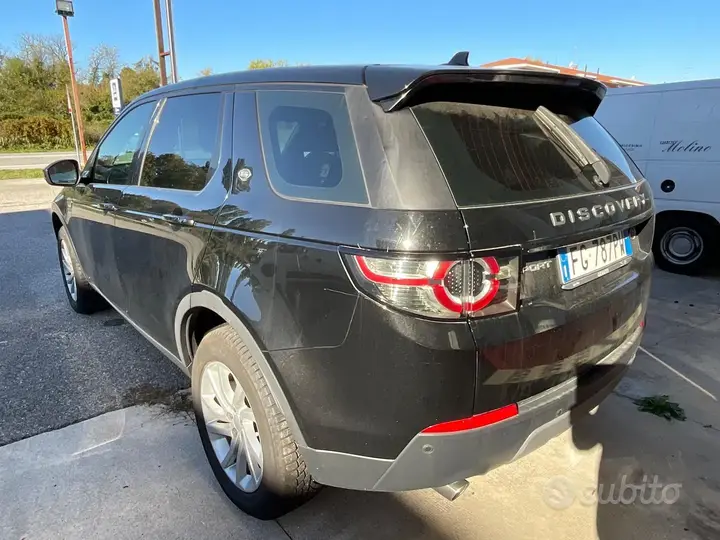 Land Rover Discovery Sport 2016 photo 4