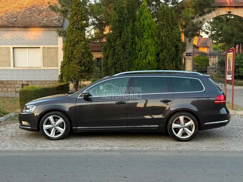 Volkswagen Passat B7 2011 photo 2