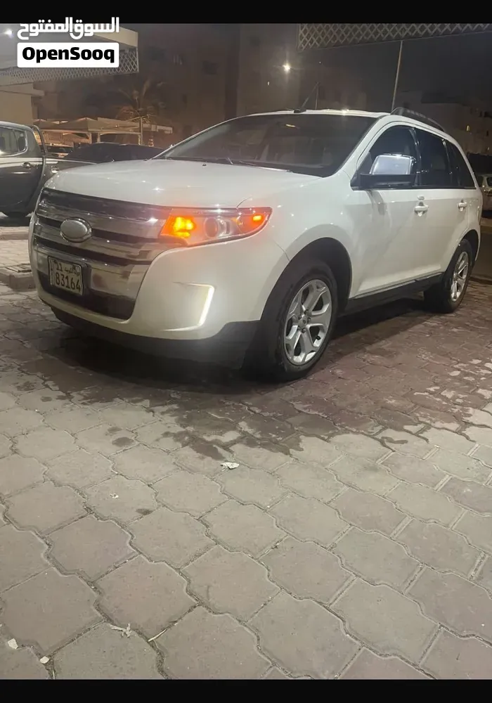 Ford Edge 2012 photo 2