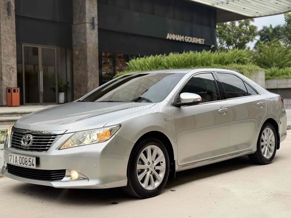Toyota Camry 2013 photo 2