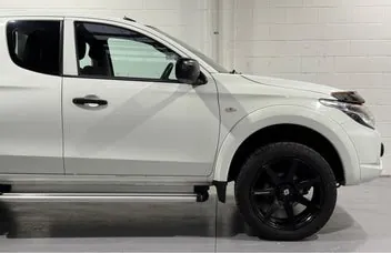Mitsubishi Triton 2018 photo 3