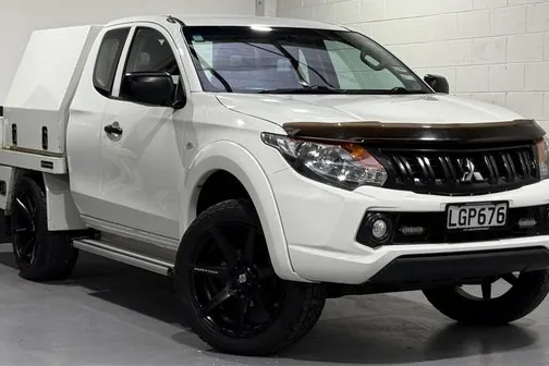 Mitsubishi Triton