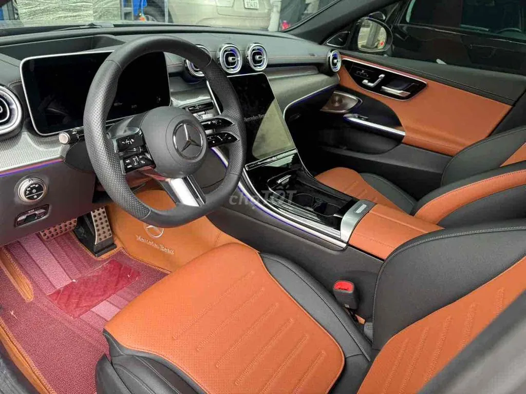 Mercedes-Benz C-Class 2025 photo 5