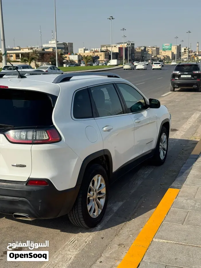 Jeep Cherokee 2019 photo 4