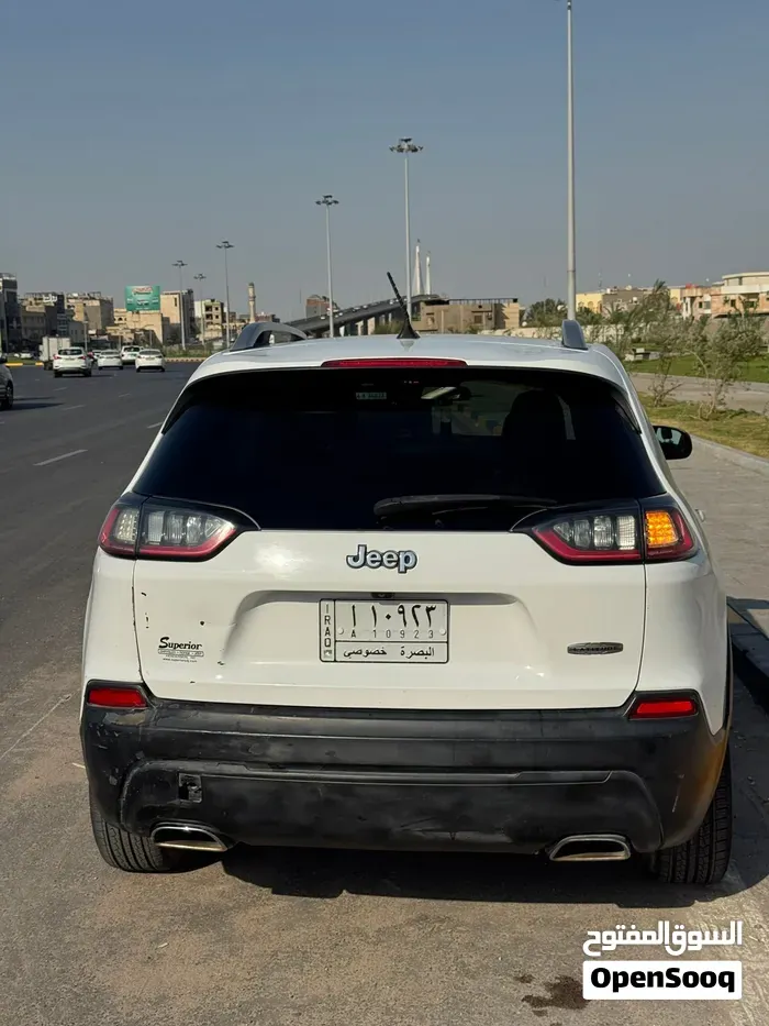 Jeep Cherokee 2019 photo 3