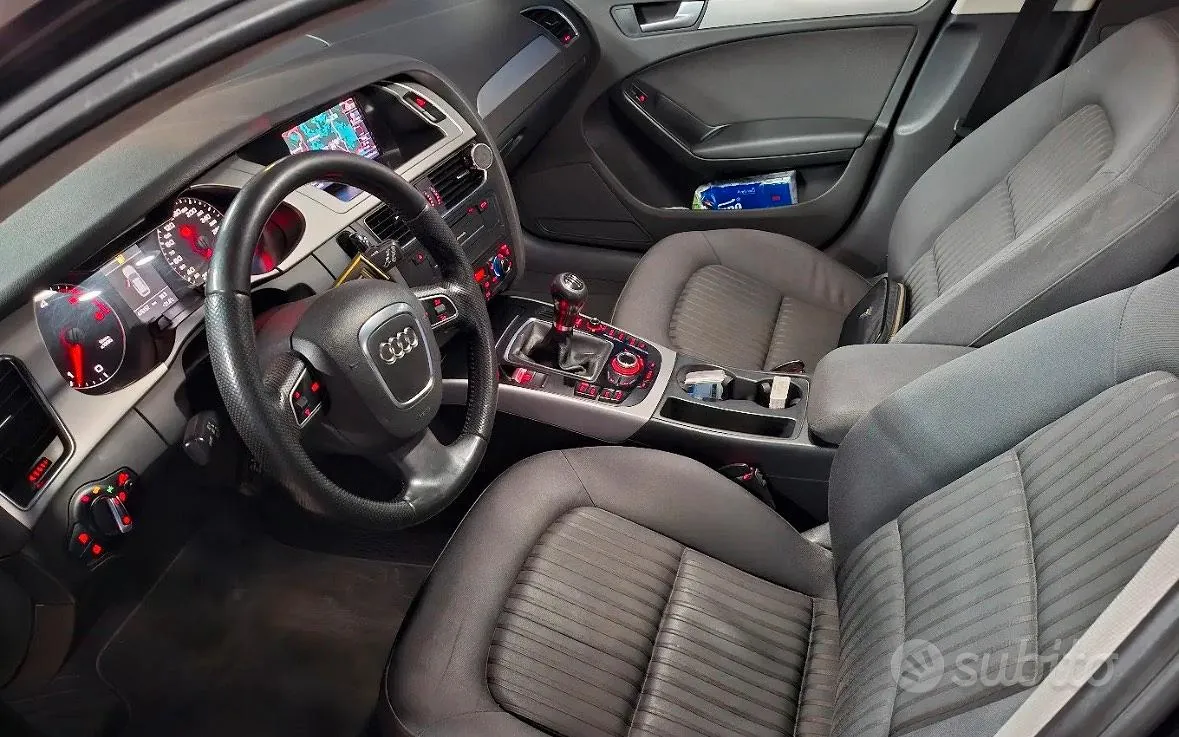 Audi A4 2011 photo 3
