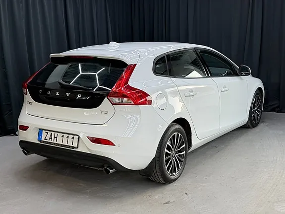 Volvo V40 2018 photo 4