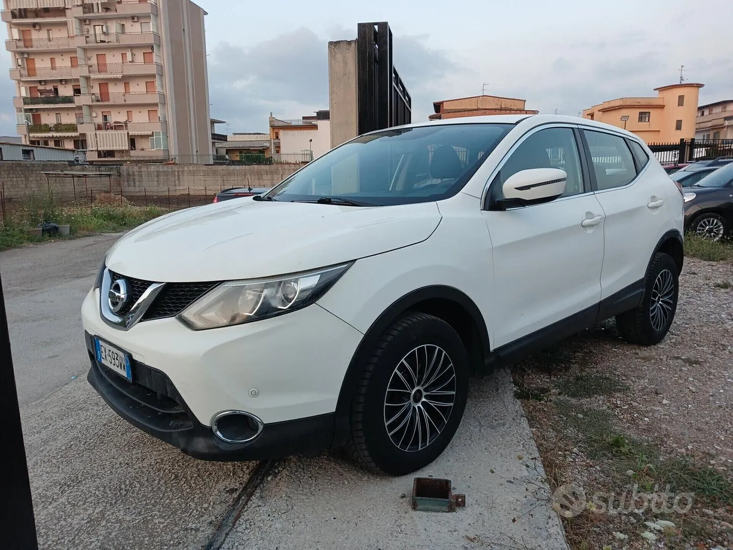 Nissan Qashqai 2014 photo 3