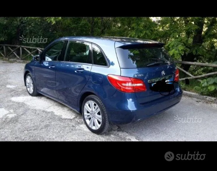 Mercedes-Benz B 2012 photo 3