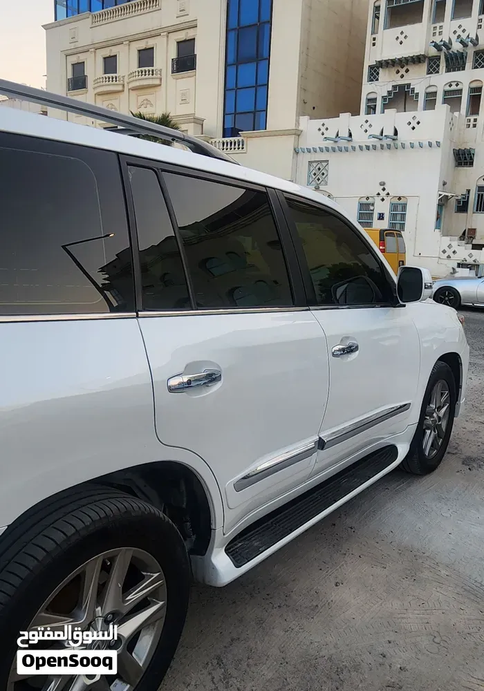 Lexus Lx 570 2012 photo 4