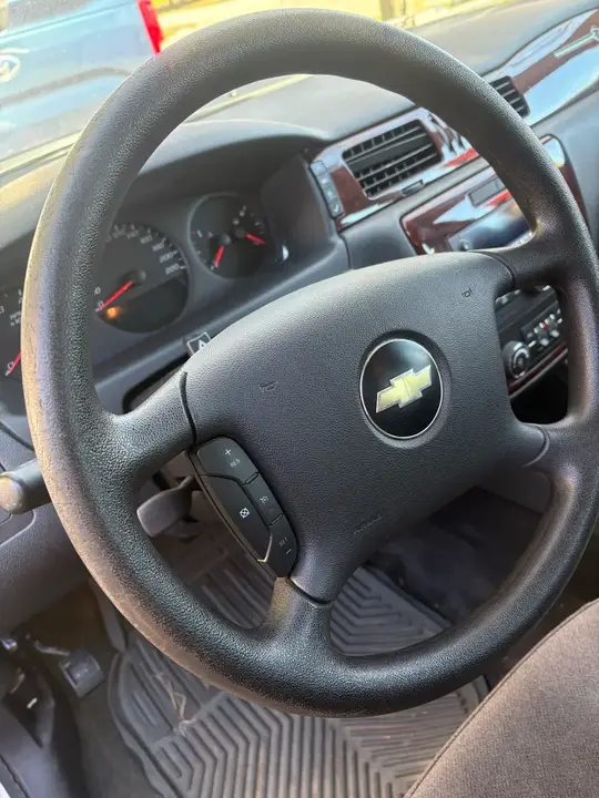 Chevrolet Impala 2010 photo 3