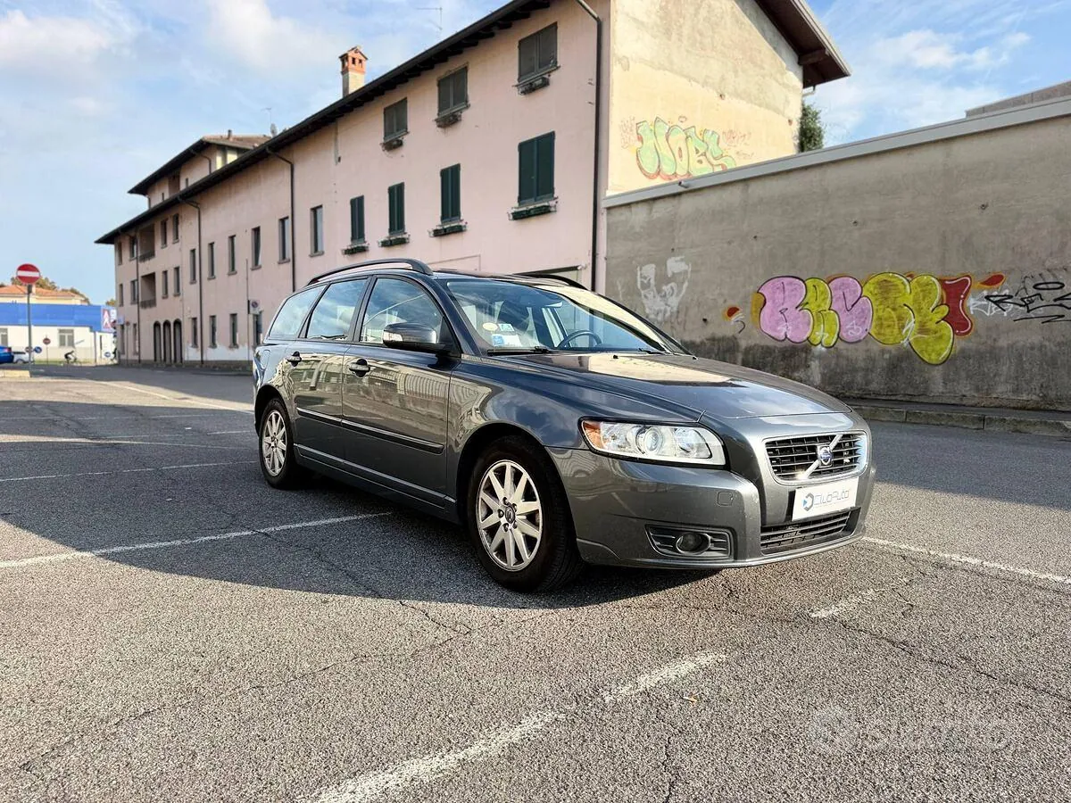 Volvo V50 2008 photo 3