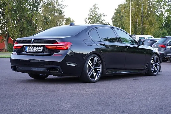 BMW 750Li 2016 photo 2
