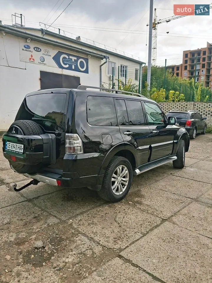 Mitsubishi Pajero 2014 photo 4