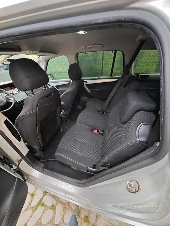 Citroen C4 Grand Picasso 2011 photo 3