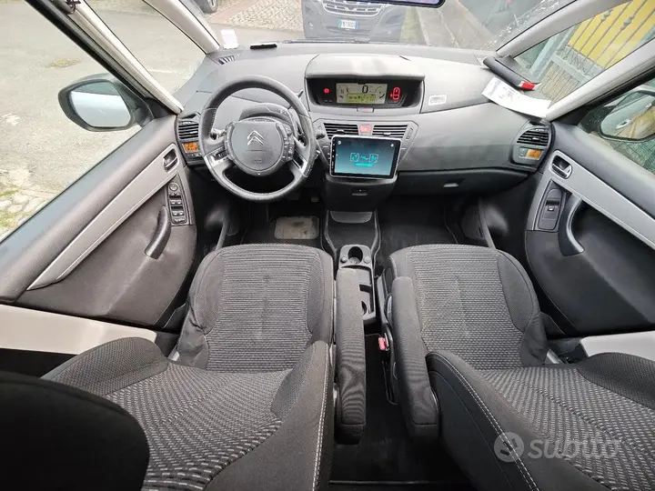 Citroen C4 Grand Picasso 2011 photo 5