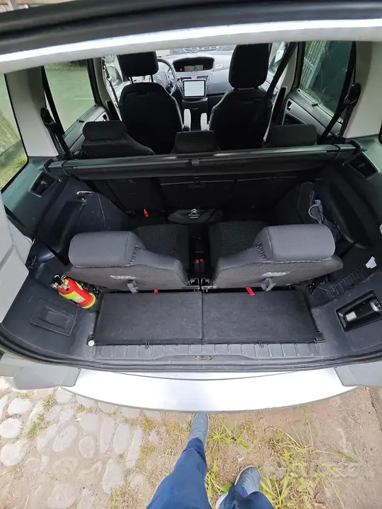 Citroen C4 Grand Picasso 2011 photo 4