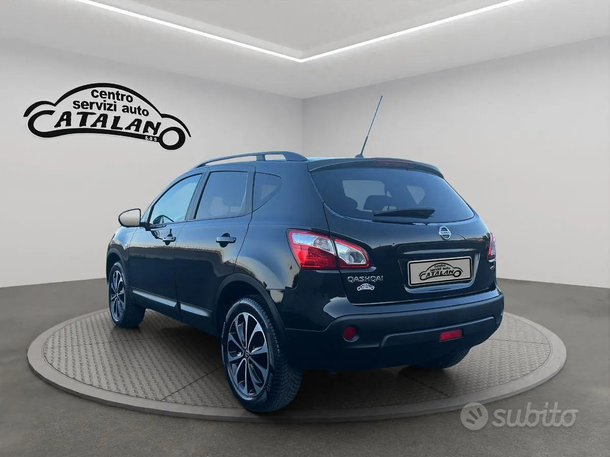 Nissan Qashqai 2013 photo 3