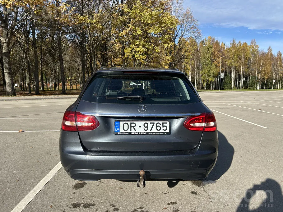Mercedes-Benz C200 2014 photo 3