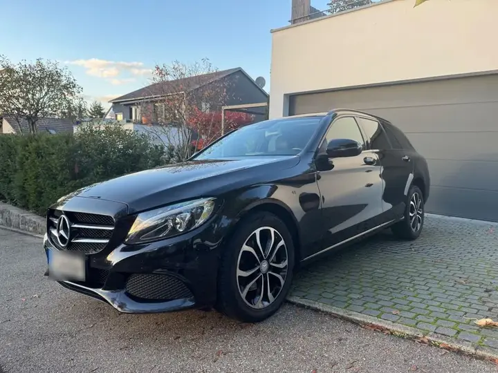 Mercedes-Benz C 220 D