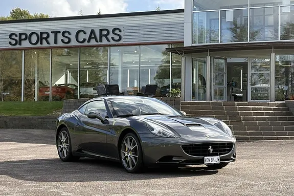 Ferrari California 2010 photo 2