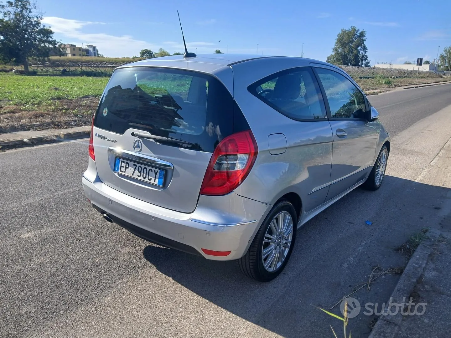 Mercedes-Benz A160 2010 photo 4