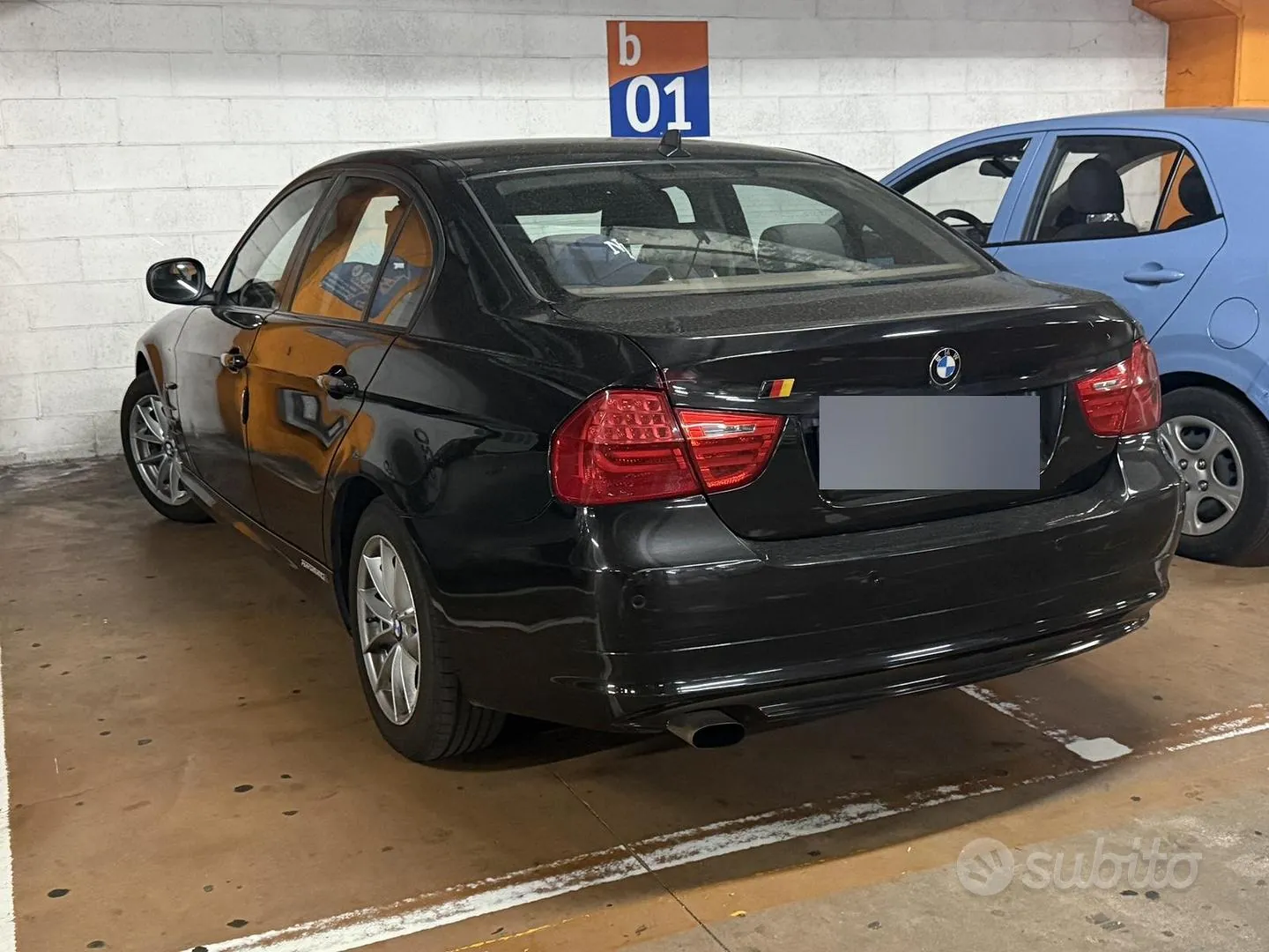 BMW 3 Series 2010 photo 3