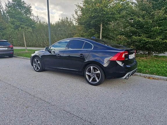 Volvo S60 2014 photo 3