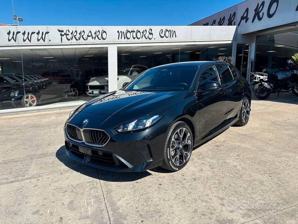 BMW 118D 2025 photo 2