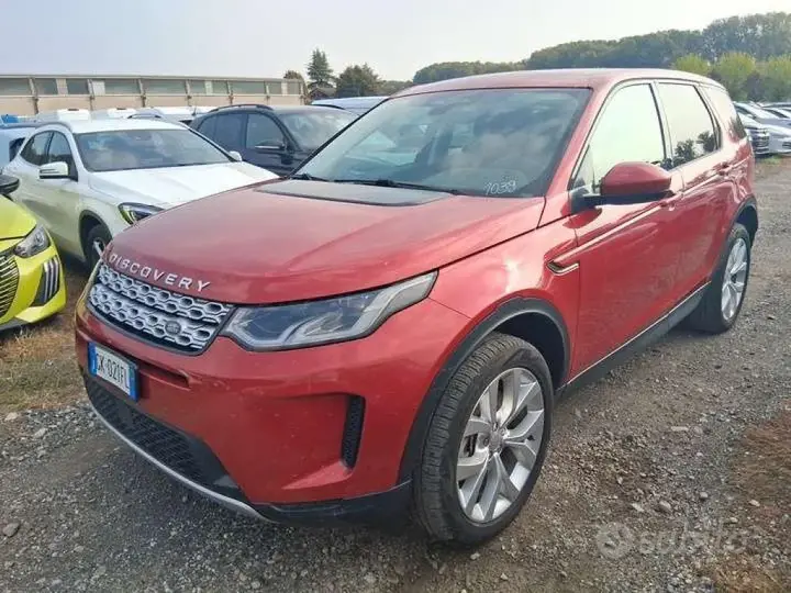 Land Rover Discovery Sport 2022 photo 2