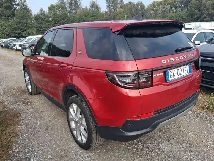 Land Rover Discovery Sport 2022 photo 4