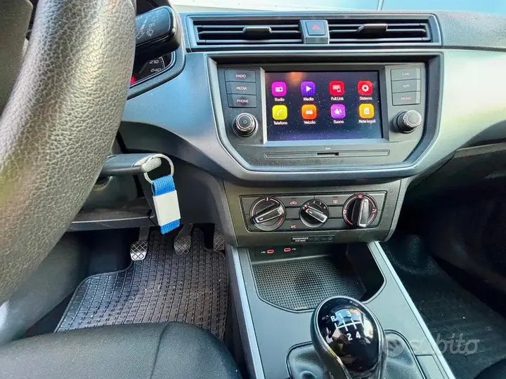 Seat Arona 2021 photo 4