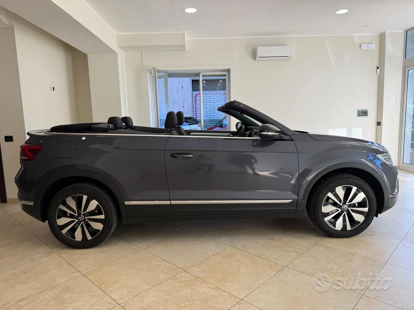 Volkswagen T-Roc Cabriolet 2025 photo 5