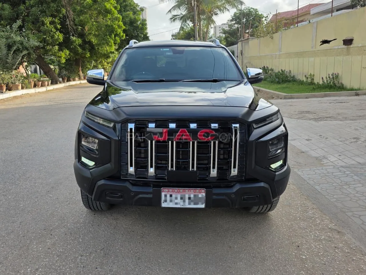 JAC T9