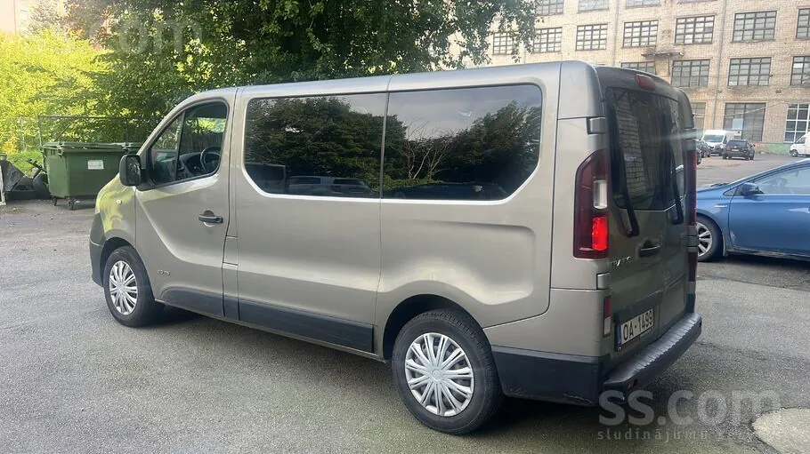 Renault Trafic 2015 photo 5