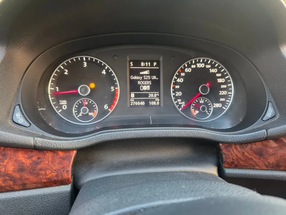 Volkswagen Passat 2013 photo 2