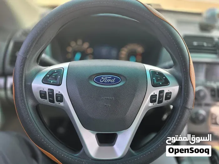 Ford Explorer 2015 photo 2