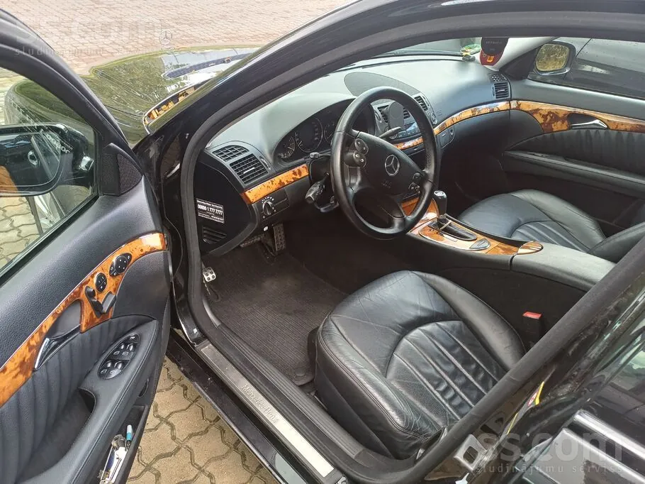 Mercedes-Benz E-Class 2008 photo 3