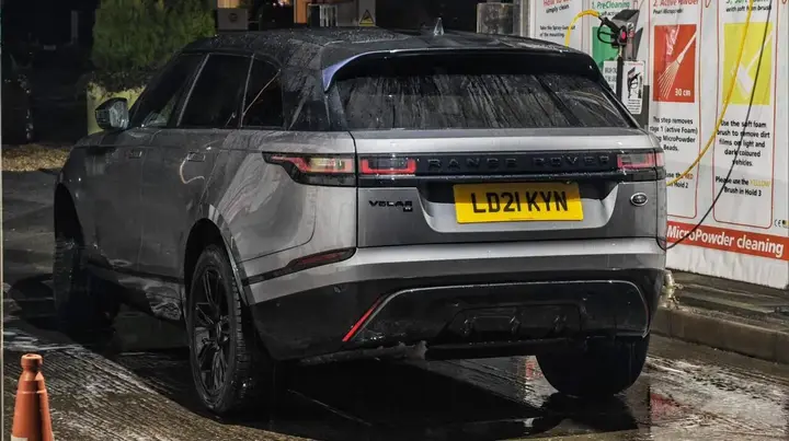 Land Rover Range Rover Velar 2021 photo 4