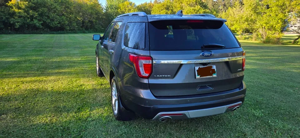 Ford Explorer 2017 photo 3