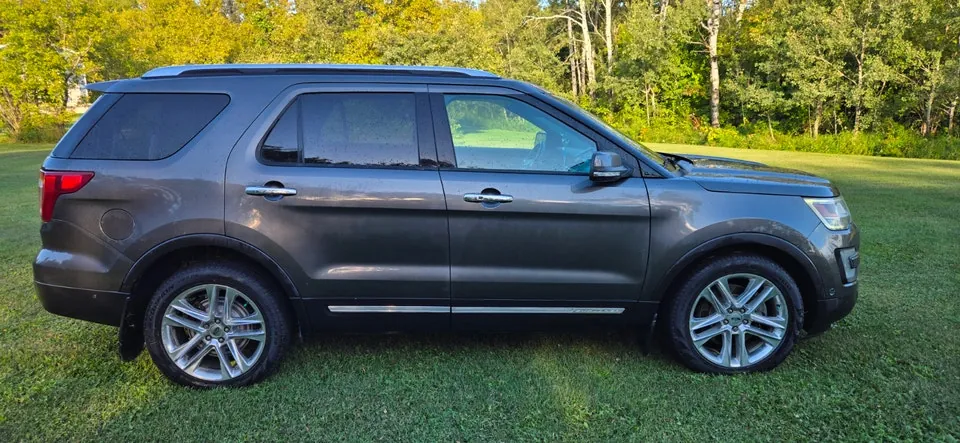 Ford Explorer 2017 photo 5