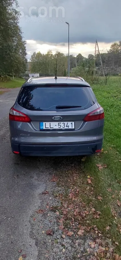 Ford Focus 2011 photo 2