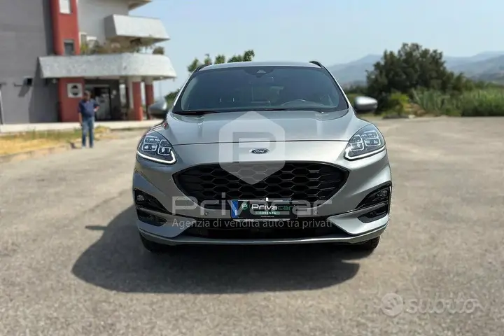 Ford Kuga 2023 photo 2