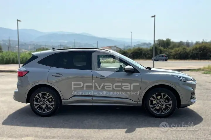 Ford Kuga 2023 photo 4