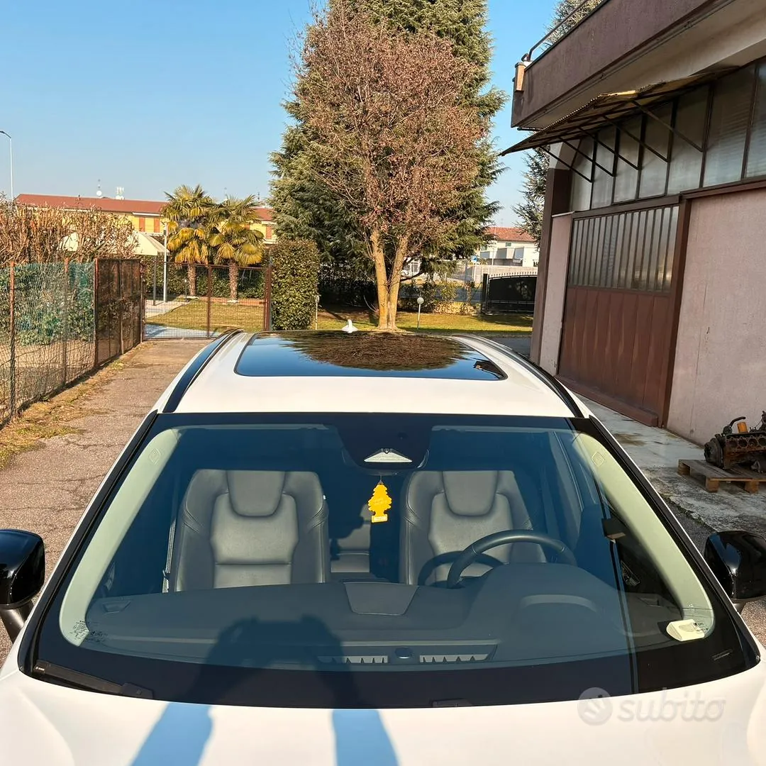 Volvo Xc60 2023 photo 3