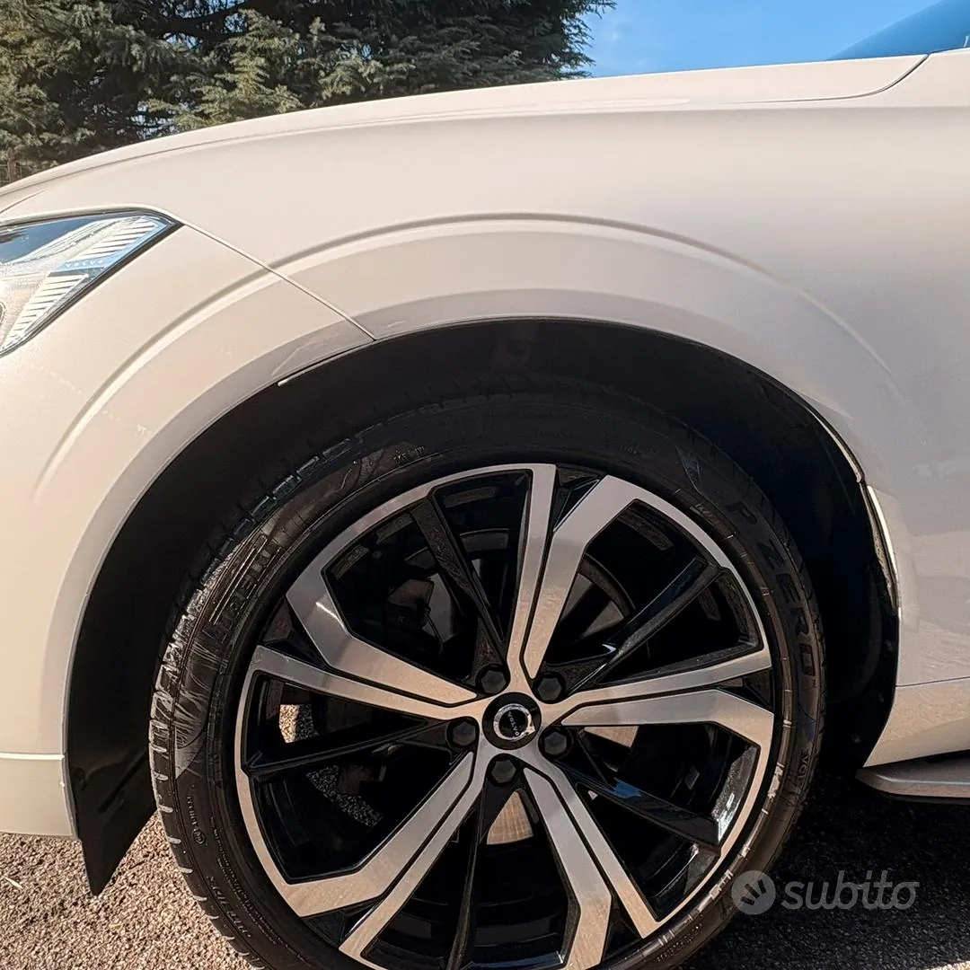 Volvo Xc60 2023 photo 2